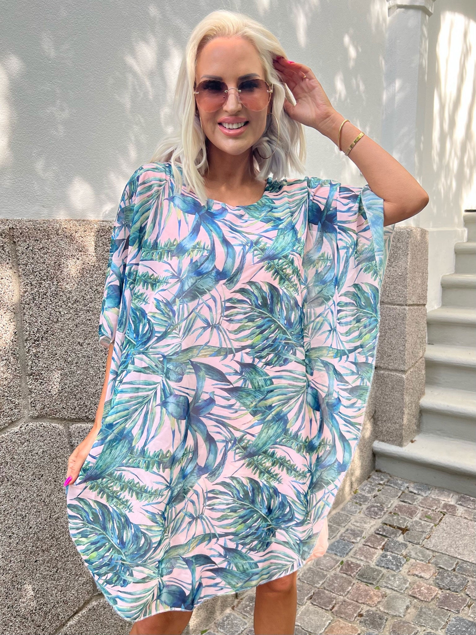 Kenya Leaf - Tunikaklänning med chiffonglager i bladtryck